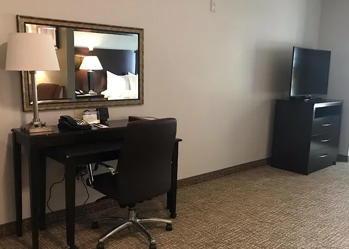 Comfort Suites