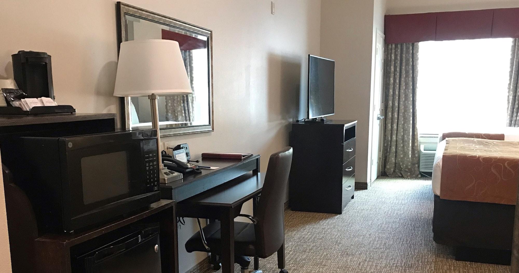 Comfort Hotel Bay City